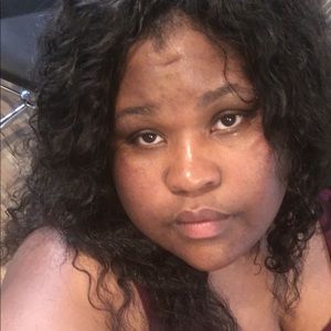 Meet your Posher, Renee